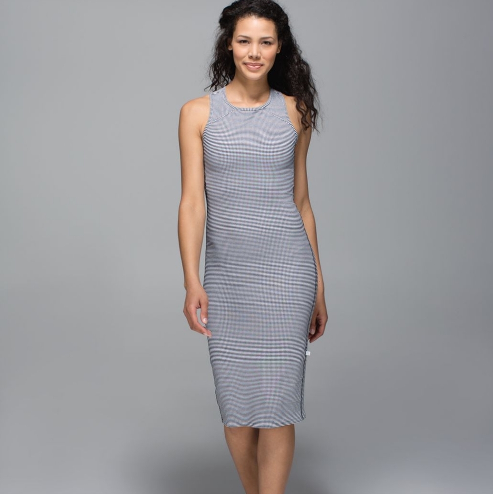 Lululemon Picnic Play Dress Gingham Size 4